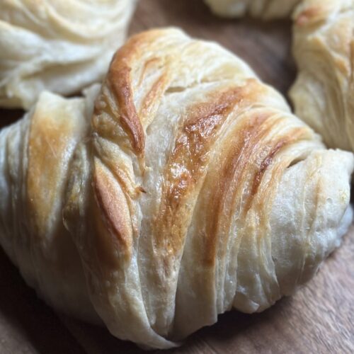 Easy Homemade Flaky & Fluffy Croissants